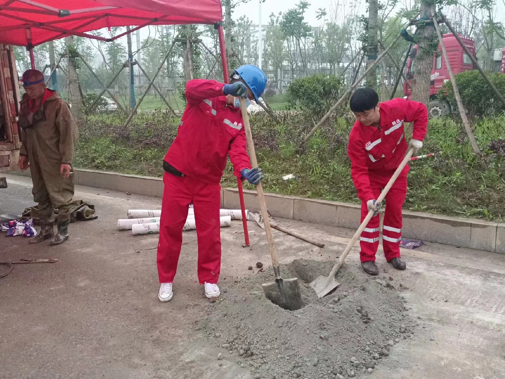 五华管道疏通哪家好】及时进行市政管道清淤